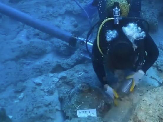 World's Oldest Shipwreck Found Off Coast of Turkey